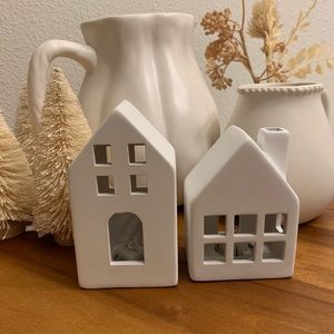 Set of 2 LED Ceramic Houses